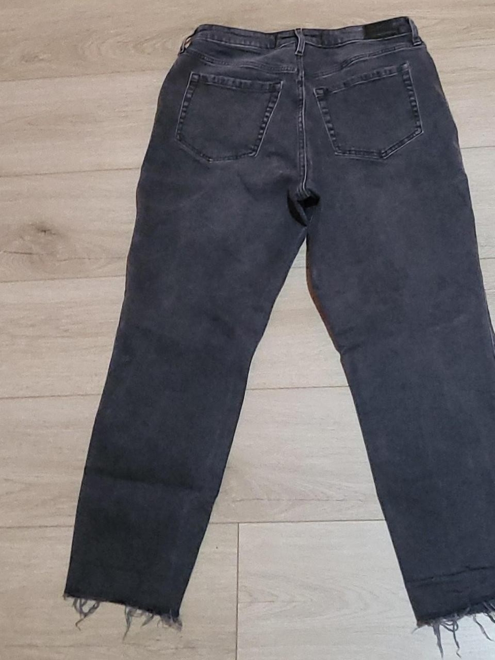 Hollister Washed Charcoal Cropped Straight Jeans